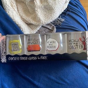 FRIENDS table glasses